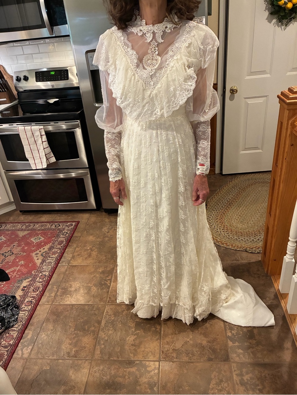 Vintage off white / ivory Lace Bridal Gown with Sheer Lace Yoke and long train